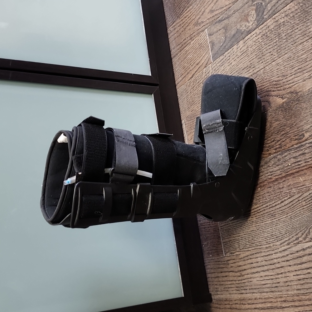 Breg Leg Boot
